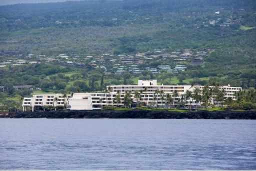 view of the outrigger kona resort where you can do a manta ray snorkel kona