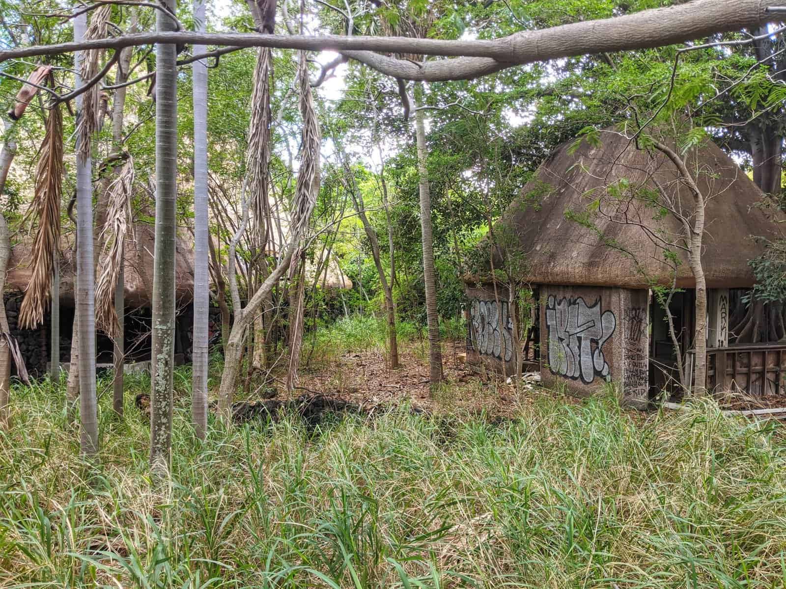 abandoned resort at punalu'u