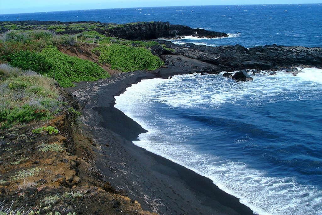 kamehame beach, another black sand beach 3 miles from punalu'u black sand beach