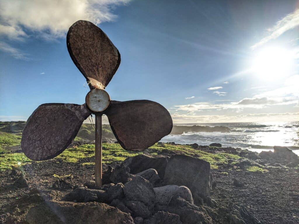 propeller memorial at south point hawaii on the green sands trail