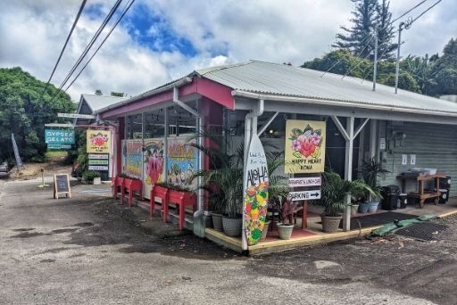 gypsea gelato and happy heart kona are next door to each other, making a convenient two for one stop of things to do in captain cook hawaii