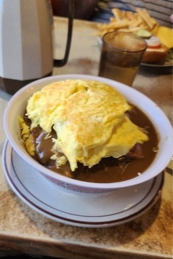 things to do on the big island at night is eat at kens house of pancakes and order loco moco