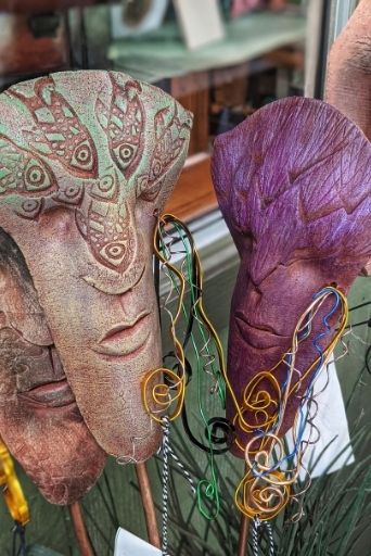 volcano garden arts sells hawaiian made arts and crafts, a fun diversion on a Big Island 7 Day Itinerary