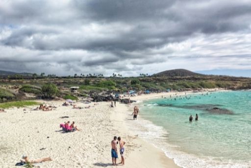 kua bay beach is an easy stop for a beautiful white sand beach on a Big Island 7 Day Itinerary
