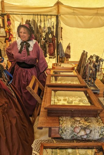 emporium to buy civil war accessories at civil war reenactment yakima