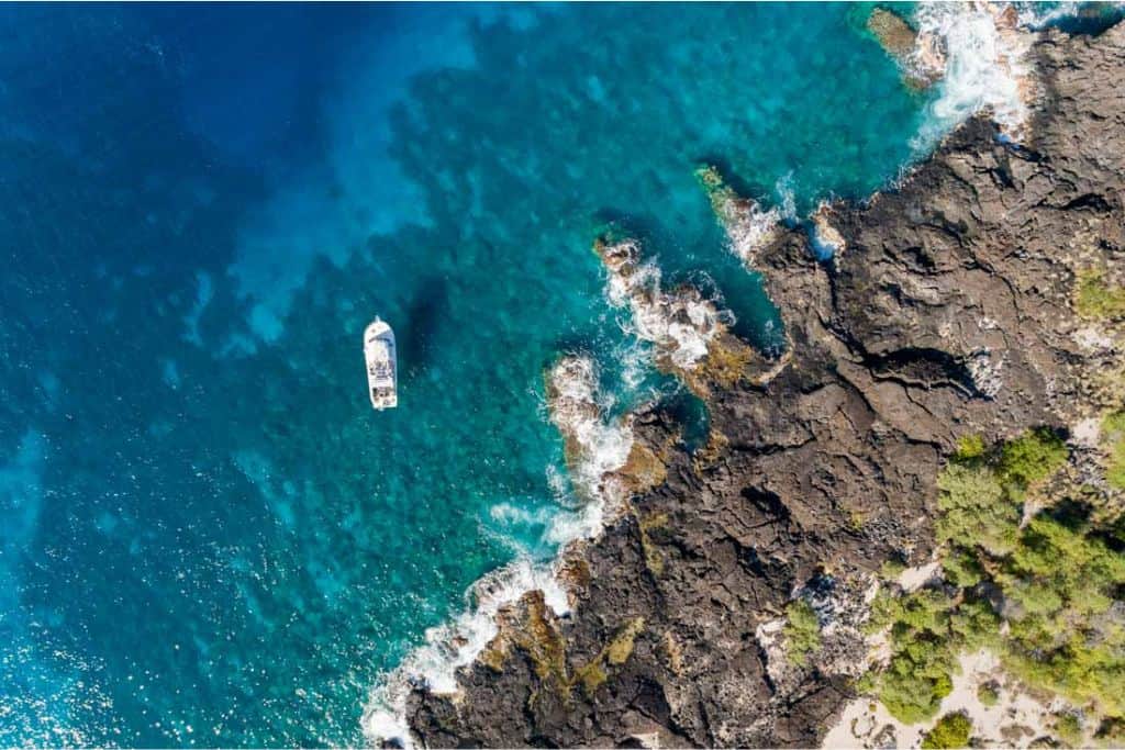boat diving is a kona diving option