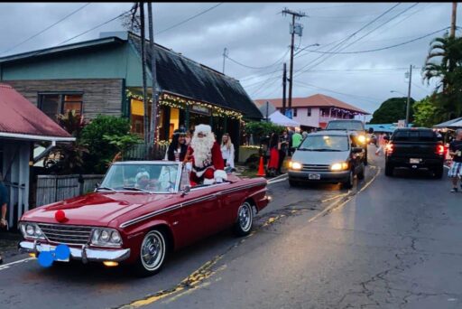 santa at the holualoa light and music festival
