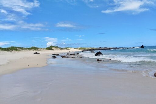 makalewena beach white sand