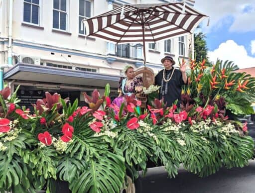 elaborate float in merrie monarch parade