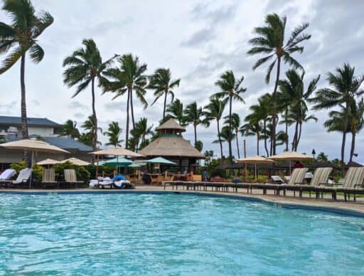 fairmont orchid poolside