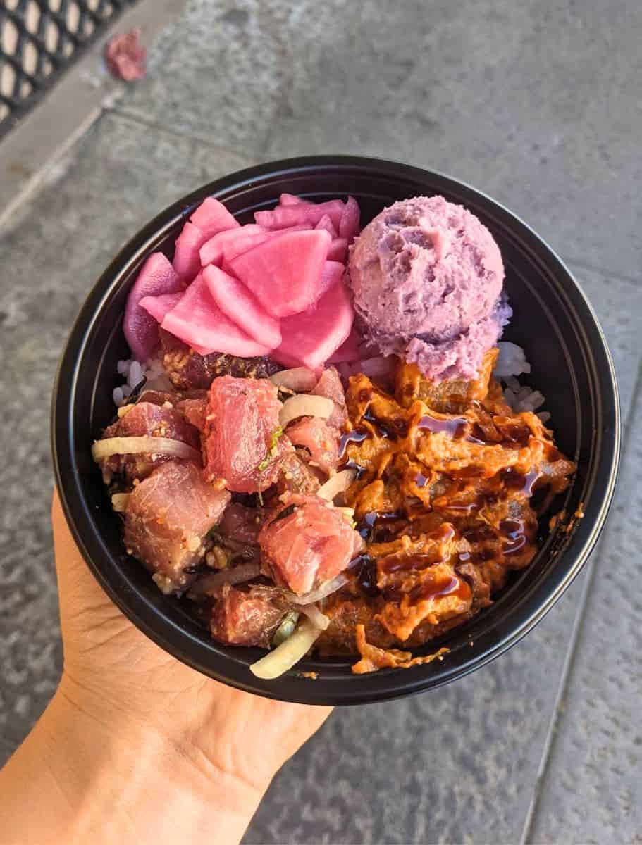 bowl of hawaiian poke