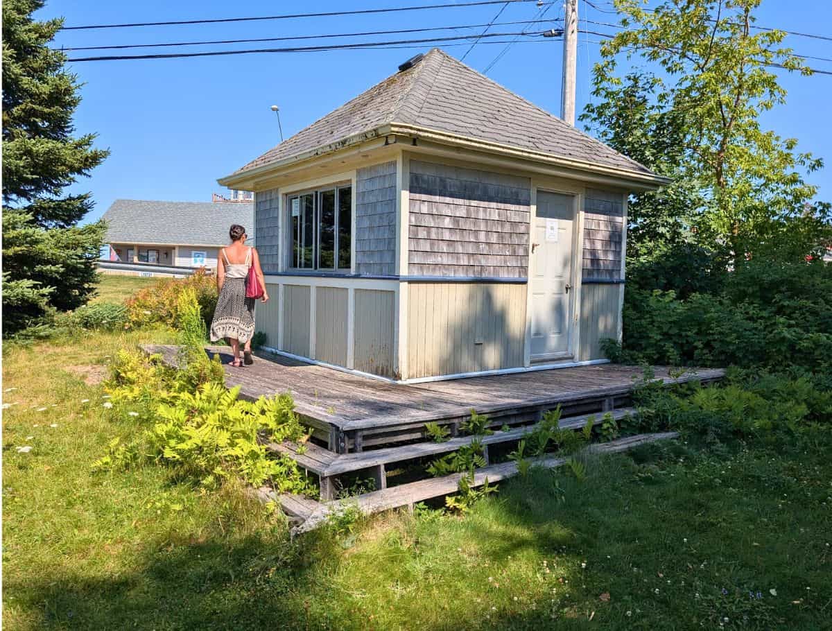 Canada's smallest library is more of shed next to the road